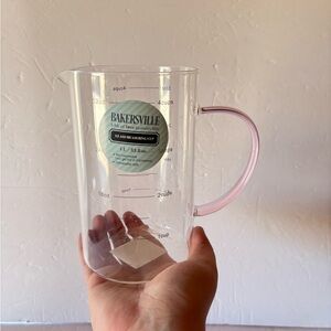 NWT - Bakersville 33.8 oz Glass Measuring Cup